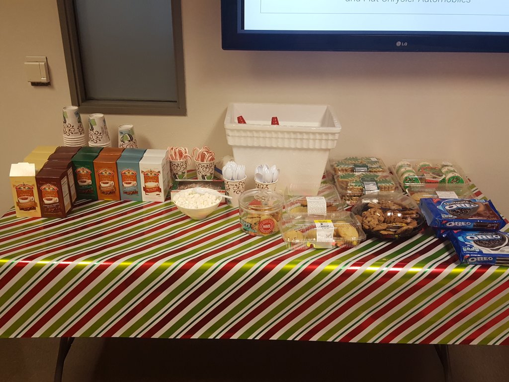 Illuminism's tweet photo. #hotchocolatesocial #coniferlife https://t.co/JEE07kPq1j
