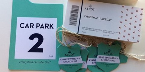 SportingLife's tweet photo. WIN ASCOT TICKETS! 🏇 🎟️

We're giving away FIVE sets of FOUR tickets for @Ascot's meeting on Friday December 22! 🎅🎉

To enter...
👍Follow us
🔄Retweet
🗨️Reply with #sportinglifeascot

Closing date: 5pm Saturday.

We'll pick our five lucky winners at random that night 🤞 https://t.co/VxsJJr7TbJ