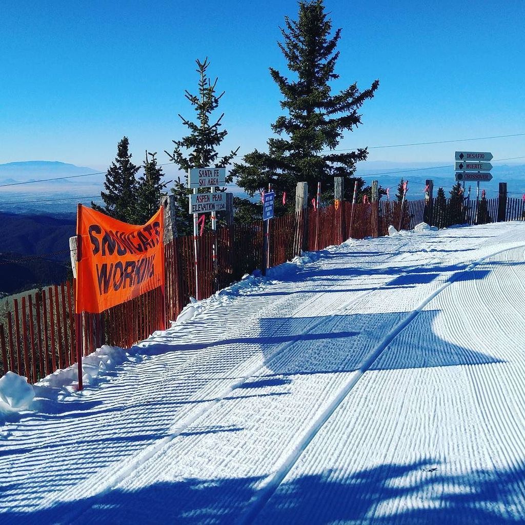 thomasgpetersen's tweet photo. #skibueno #day3 #letsgetwordy #sandiamountain #skinewmexico #winterlandscape #snow #wintertime #instawinter #winterwonderland
#santafenm #optoutside #signporn #ig_signage #igsignage #signgeeks #signfishing #everything_signage #signcollective #signspotting
#snowcats worki… https://t.co/Z9mNi63woZ