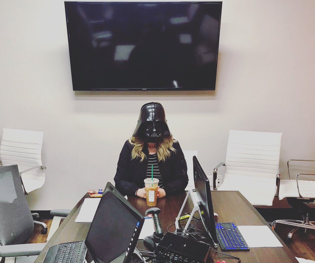 KaeleeElla's tweet photo. Mood. https://t.co/xm1GMJJE99