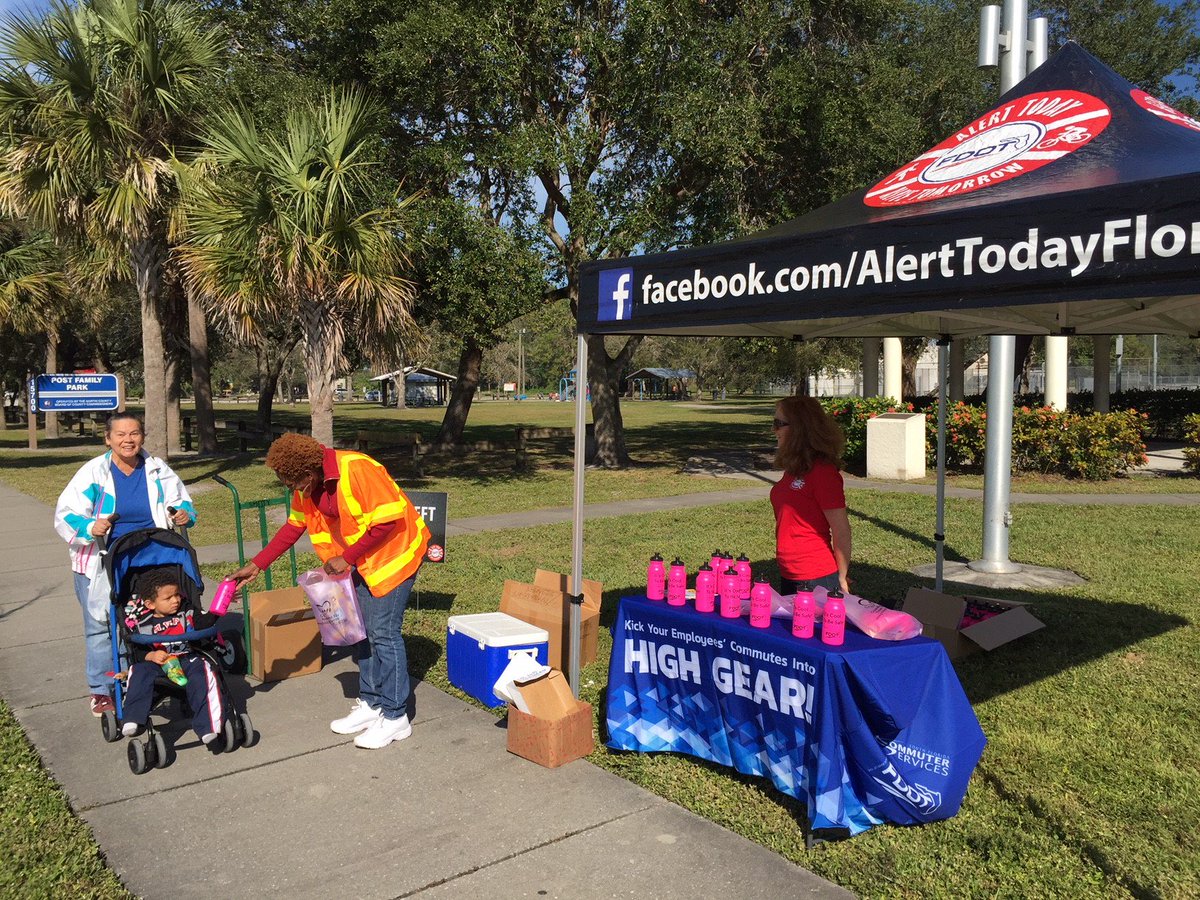 MyFDOT_SEFL's tweet photo. @MyFDOT_SEFL partnered with #MartinMPO and #SouthFloridaCommuterServices for an @AlertTodayFL pedestrian and bicycle safety event in #Indiantown https://t.co/rG3m7G3zeW