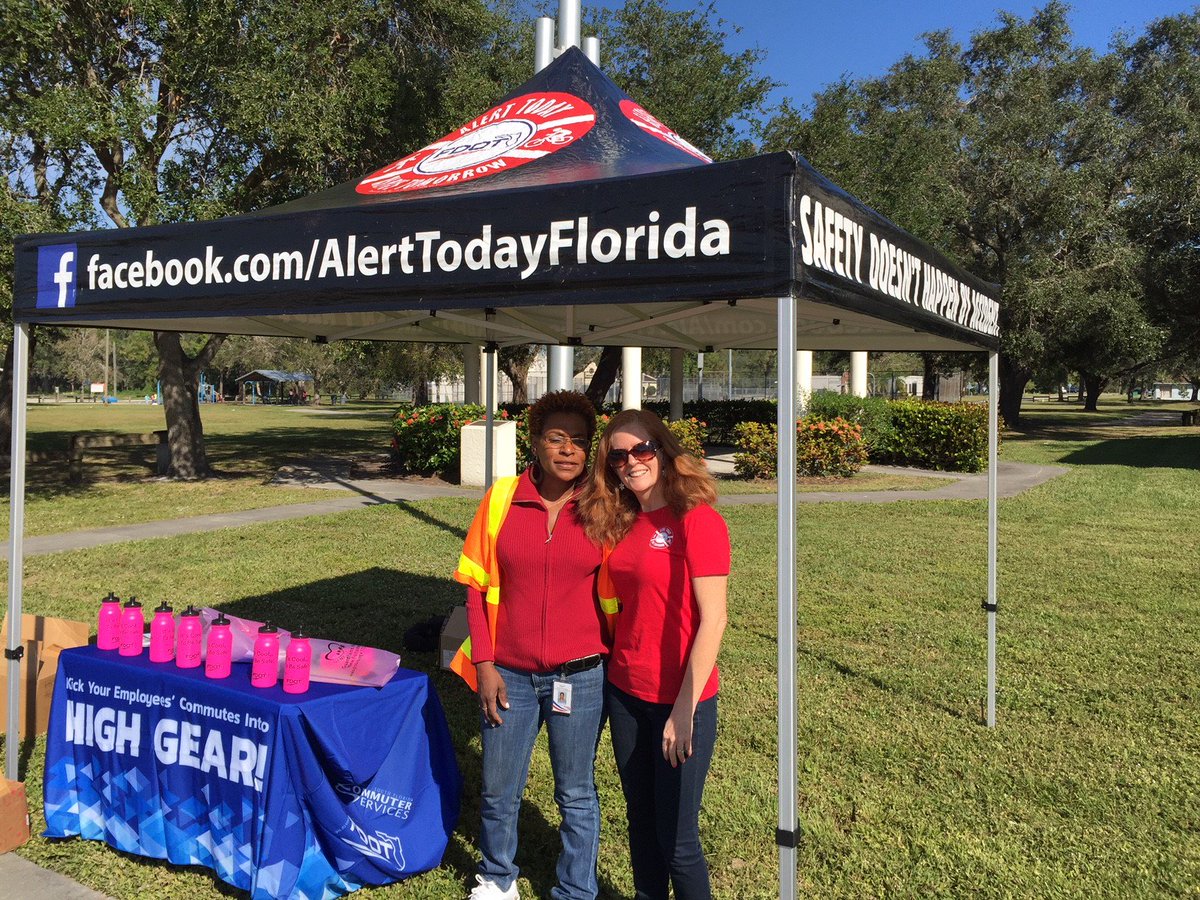 MyFDOT_SEFL's tweet photo. @MyFDOT_SEFL partnered with #MartinMPO and #SouthFloridaCommuterServices for an @AlertTodayFL pedestrian and bicycle safety event in #Indiantown https://t.co/rG3m7G3zeW