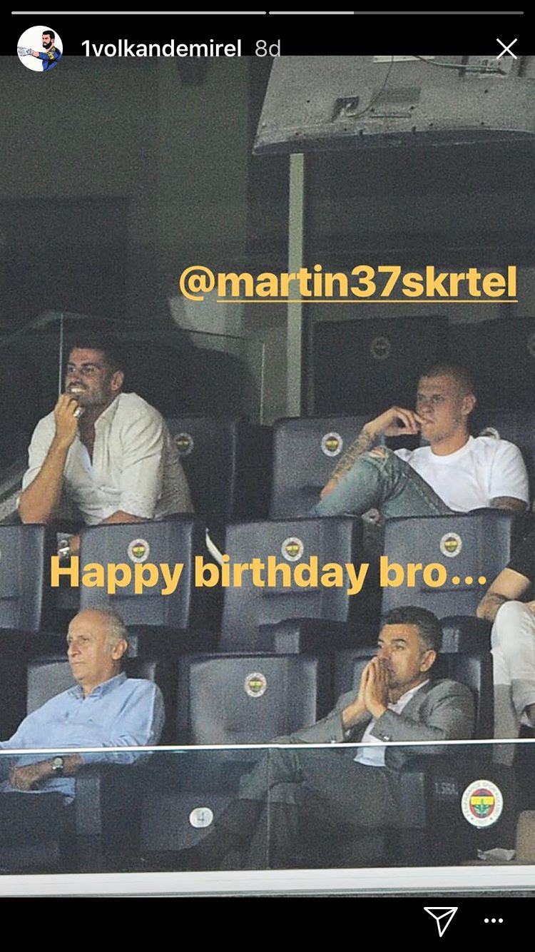 Volkan Demirel,Martin Skrtel in do um gününü kutlad . Happy birthday bro... 