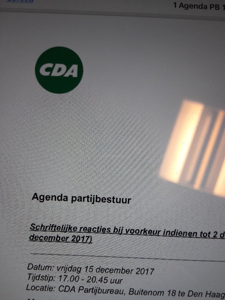 RelusBreeuwsma's tweet photo. Laatste vergadering van dit jaar, Partijbestuur @cdavandaag namens @CDAZH. Vanaf morgen vakantie! Het was best een intensief jaar... #RWS #CDA #VIOLA https://t.co/8XHzw71w1I