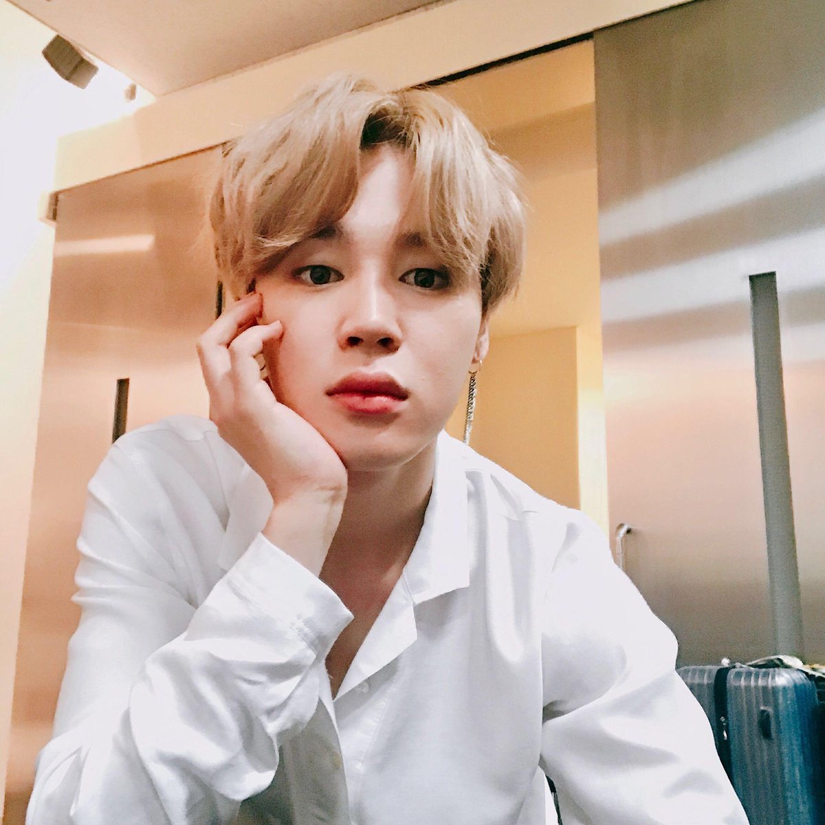 Bts Army Fanclub Vlive Jimin Publico En El Canal De V Live Buenas Noches Jimin Posted On V Live Channel Good Night Cr Bts Vlive T Co Udy4q5ob8k