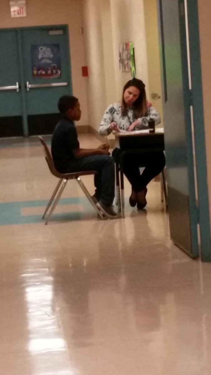 CrestviewES's tweet photo. Student Data Chats #dataawareness #accountability #crestviewstrong @MiamiSup @NROSup @NROPierre_Louis @kirton_charmyn @TracieAbner https://t.co/YtXq9A4H2B