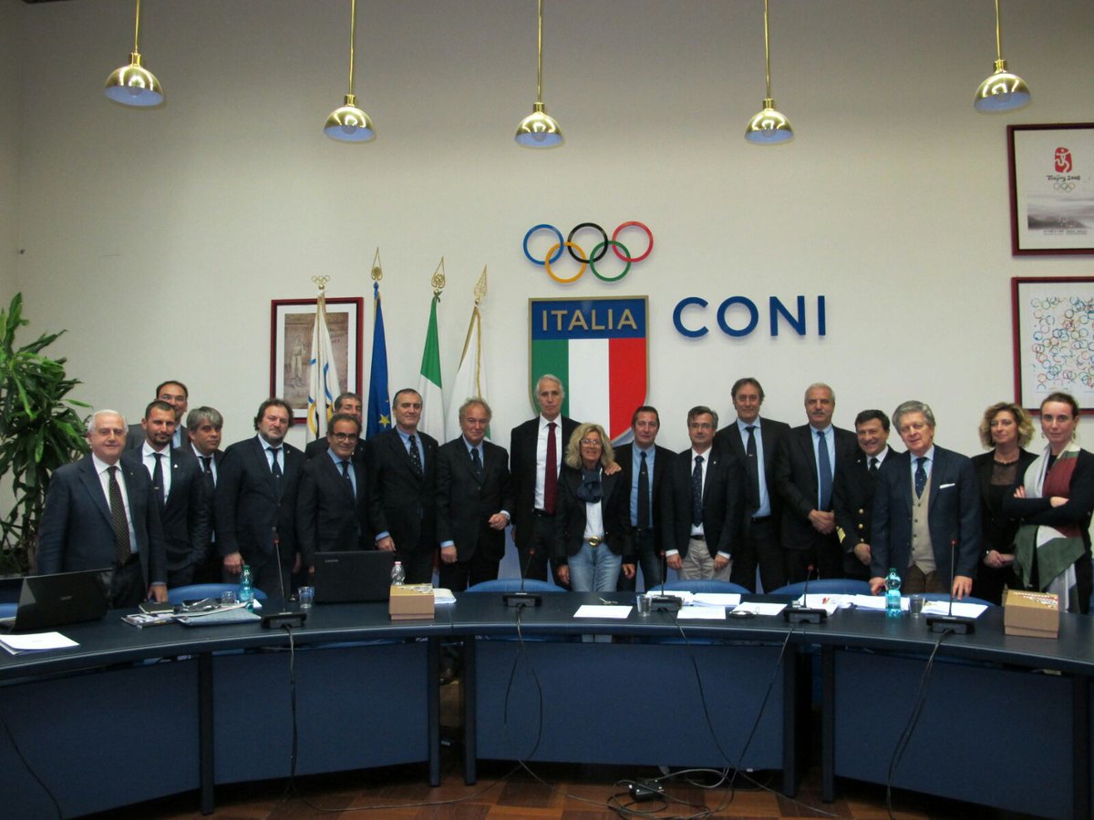 giomalago's tweet photo. Consiglio Federale della Federazione Italiana Vela oggi al CONI... Complimenti al Presidente Ettorre anche per le belle notizie dal Campionato del Mondo Giovanile dove l'Italia ha conquistato la speciale classifica a squadre! https://t.co/1U5GUZWFt9
