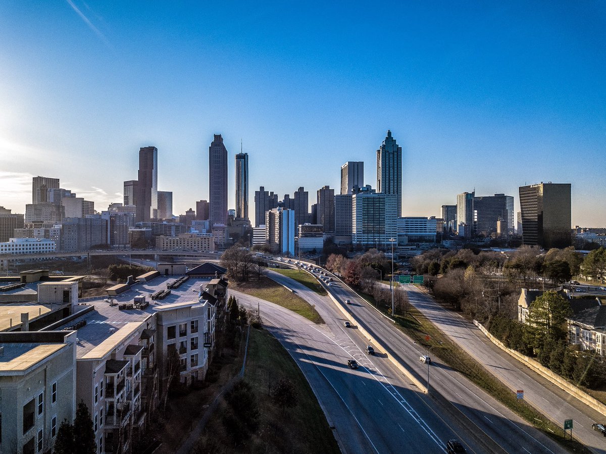 Always grateful for the amazing ATLANTA sunrise! Happy Friday!! #quickflight #dji #mavicpro #atlanta #drone #flotar #atl