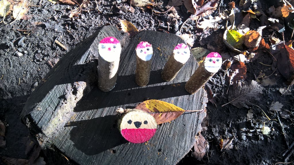 forestunitysch's tweet photo. Yorkswood PTA made some wonderful Christmas crafts during their Forest School sessions. https://t.co/KUVmqeGTRk