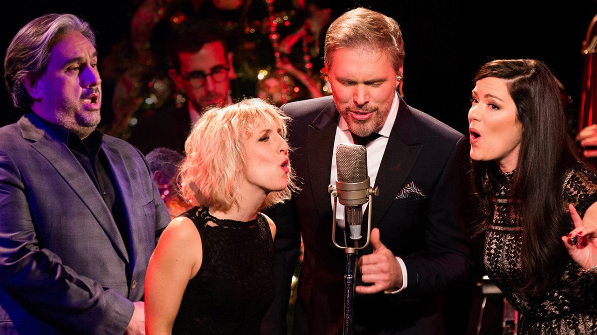 À voir : nos #vidéos de #Noël avec Marc Hervieux, Jean-François Breau, Ingrid Saint-Pierre et bien d’autres!  Pour visionner ces vidéos sans interruption, branchez-vous sur notre liste de lecture youtube ici => buff.ly/2Bfus1u