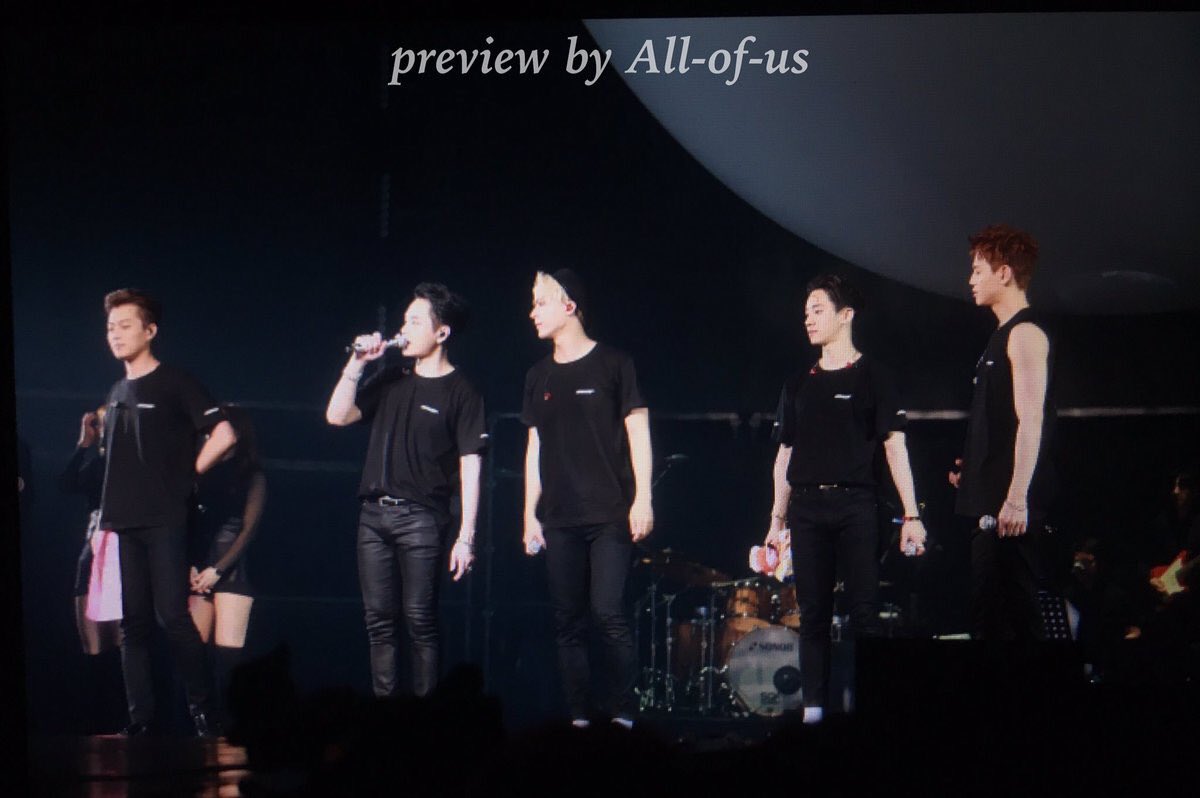 dudulightpanda's tweet photo. happy 1st birthday @ent_aroundus 🎉🎊🎈i’m so grateful for your existence, your hard work, your everything. and to their 5 handsome ceos, thank you so much for staying together, making music together, keeping your promise of seeing us for 90 years together. and i love you forever https://t.co/si9rBhbK8S