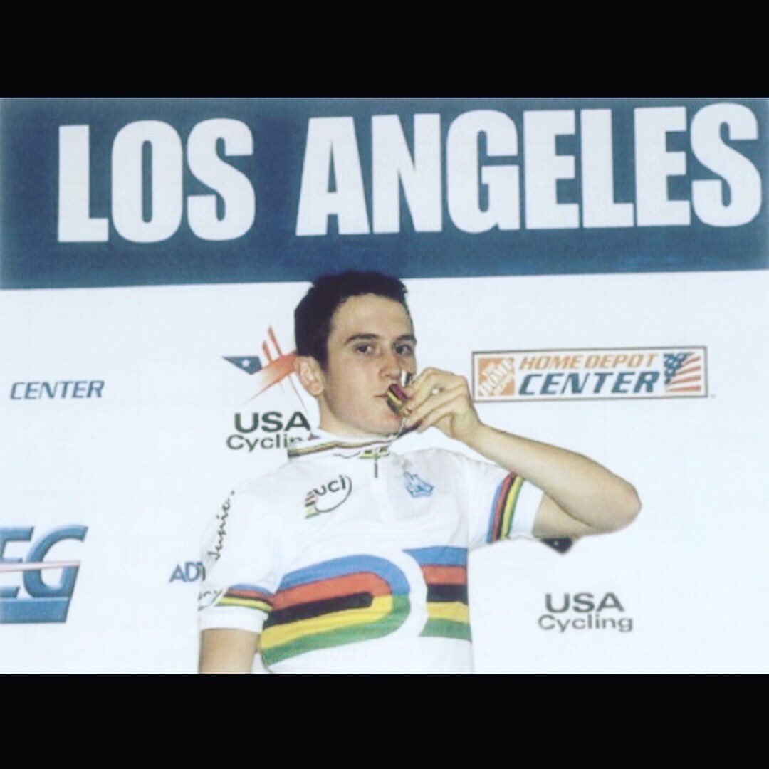 GeraintThomas86's tweet photo. Easy one for Day 7 of #Gs12daysofthrowback to win like, share and comment the year๐ #12daysofchristmas #cyclingphotos https://t.co/P8FRGfwhcK