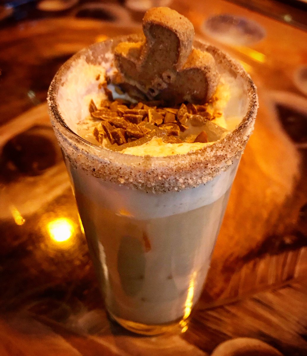 KumasWestLoop's tweet photo. New #Winter #Cocktail As You Drown featuring @sailorjerry #sailorjerry @TheBestLoop @wcachicago @neighborsWLoop https://t.co/DrkLqDSj86