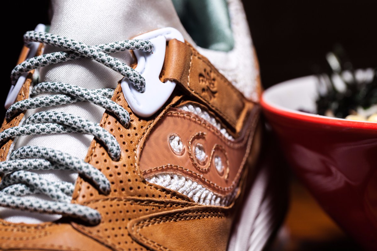 Limited offering of the Saucony Originals - Select #Grid8500 "Ramen" are now available on Saucony.com | Order yourself a pair here ➡️bit.ly/OrderRamen