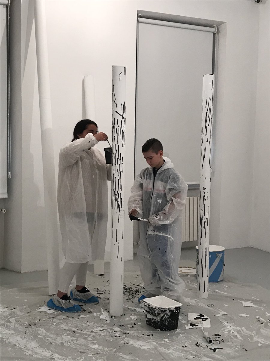 JR_Arts_06's tweet photo. Felicitations à tous 👏🏼👏🏼👏🏼👏🏼Les élèves leurs professeurs et l’équipe de l’espace de l’ @art_concret /les élèves sont au centre d’un projet réussi coconstruit qui leur permet d’apprendre et les met en valeur/ https://t.co/4Mt0kzVcrk