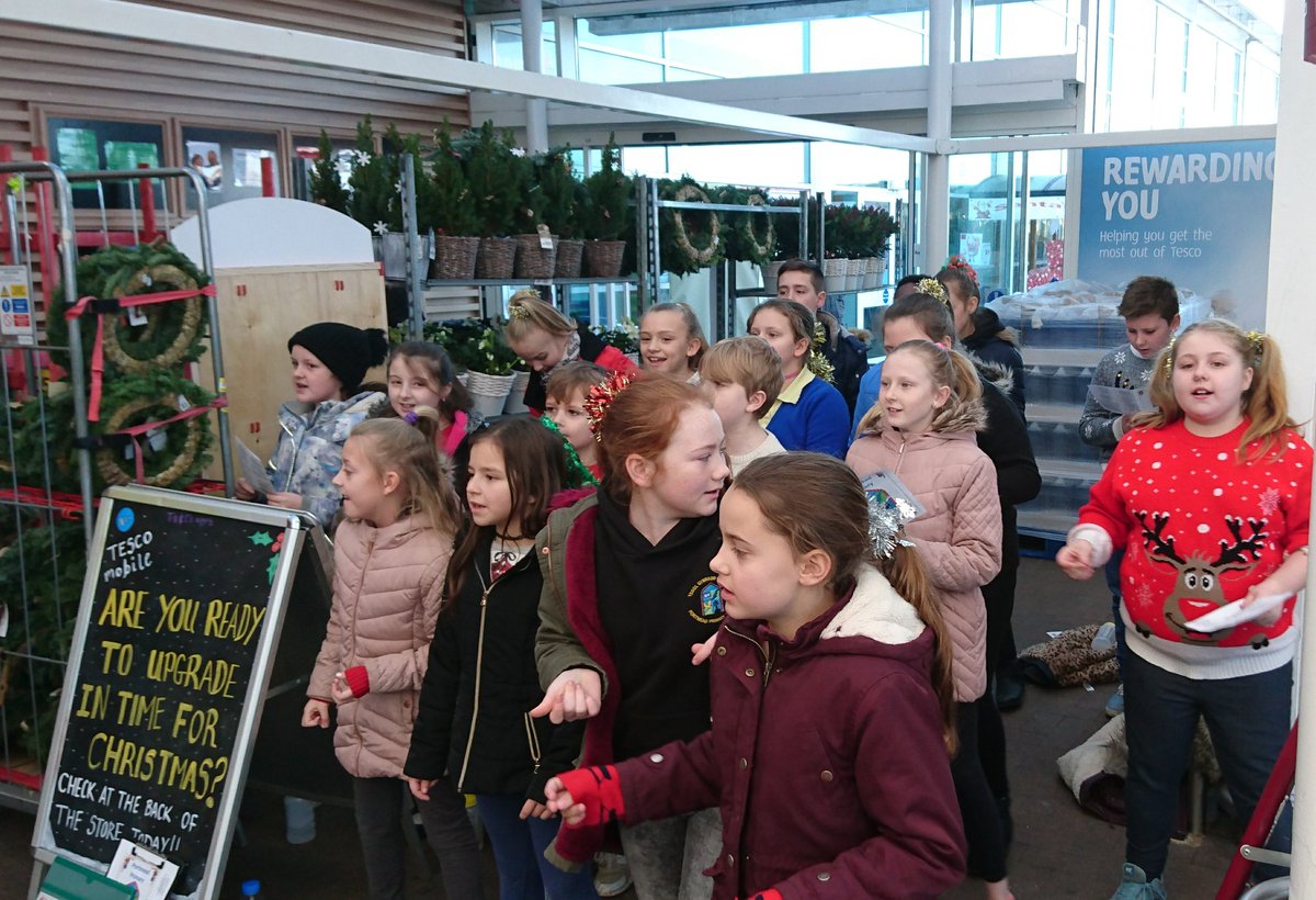 portmeadp's tweet photo. The choir visited Tesco Fforestfach to sing Christmas songs for their local community. They did a fantastic job! 🎼🎤🎄#pmdpmus #pmdpcomm #pmdpea https://t.co/YtKb6r9nic