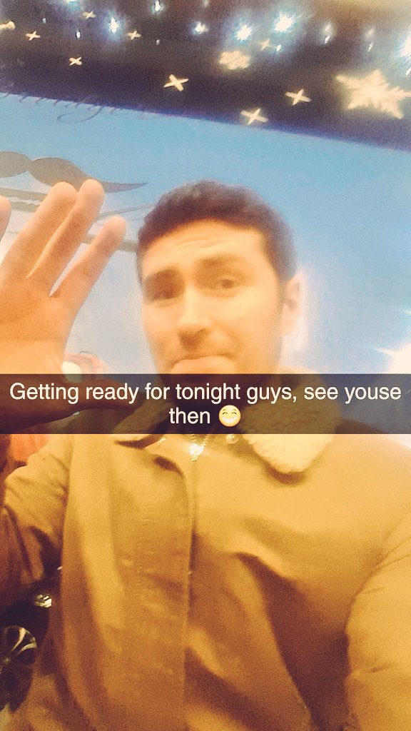 lavengroband's tweet photo. Not long until LavengrO'Clock....#SingleLaunch #DerryLiveList https://t.co/cYBUiVtqBp