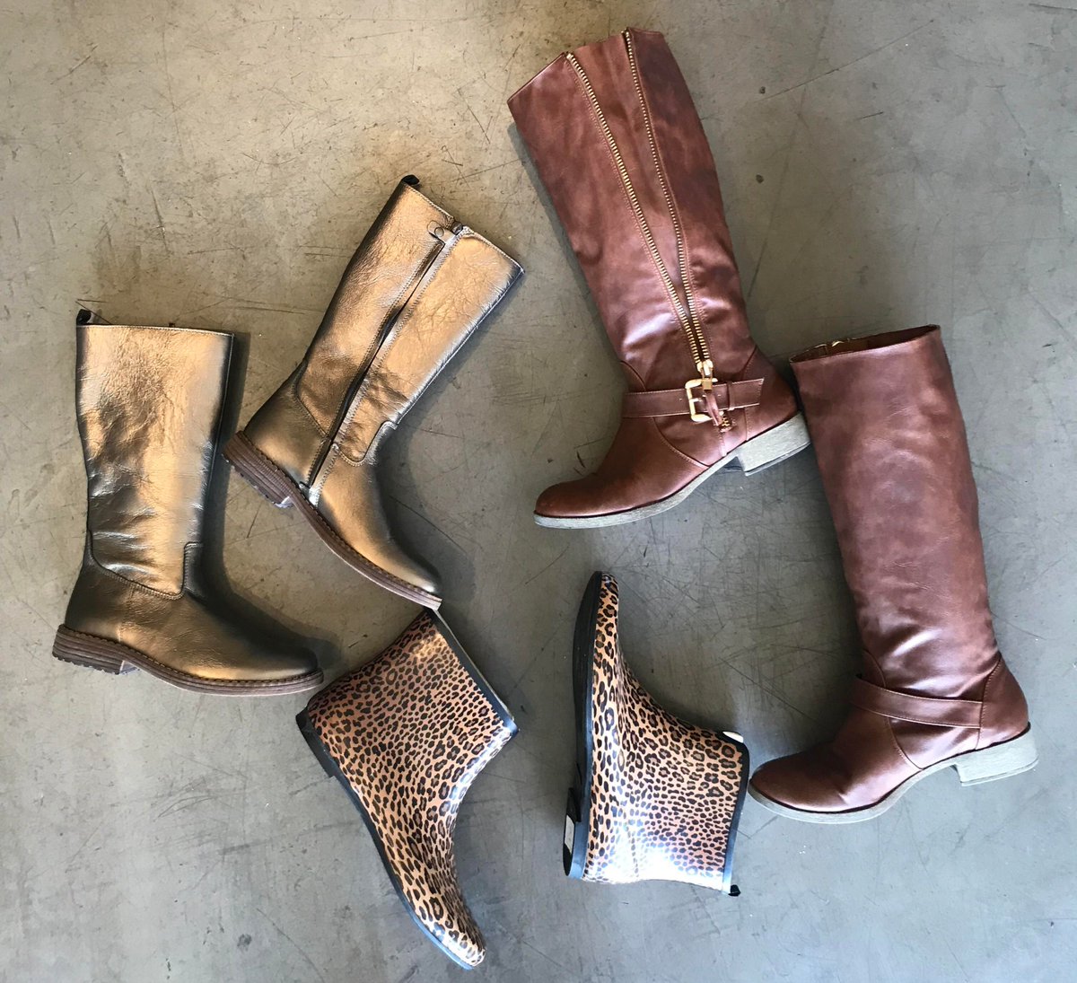 MADEbyDWC's tweet photo. 75% off ALL boots! The sale ends 12/27. Stop by today. #MADEwithStyle https://t.co/J4khJ86Hb2