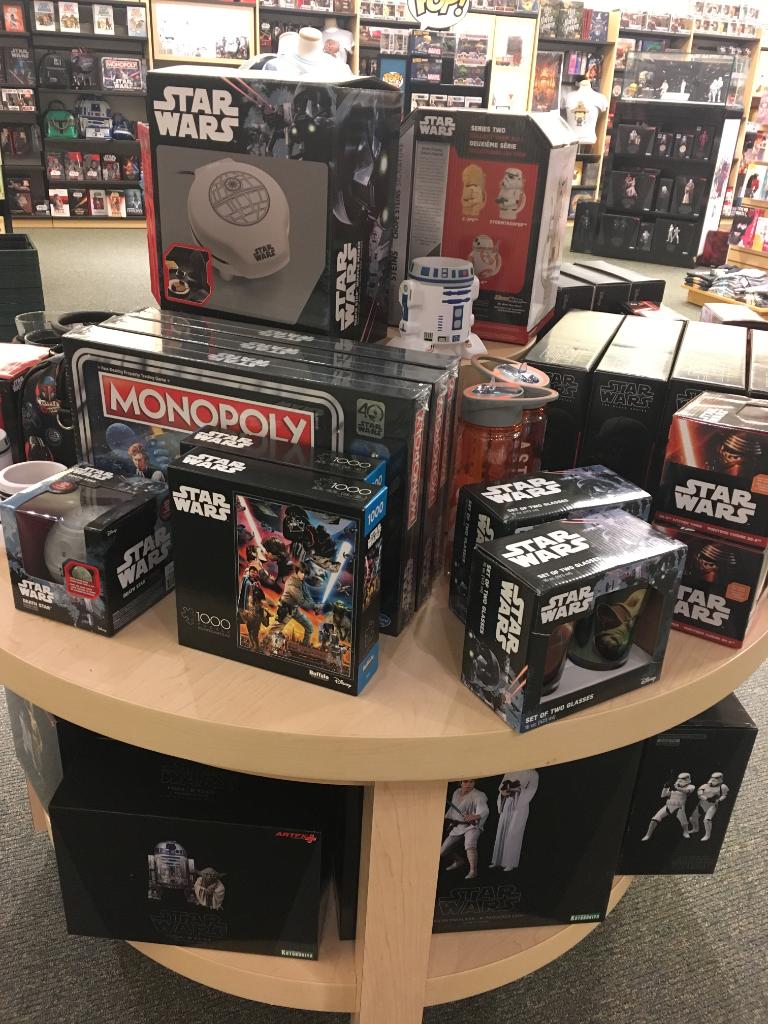 Barnes Noble Fargo On Twitter Do You Have A Star Wars Fan To