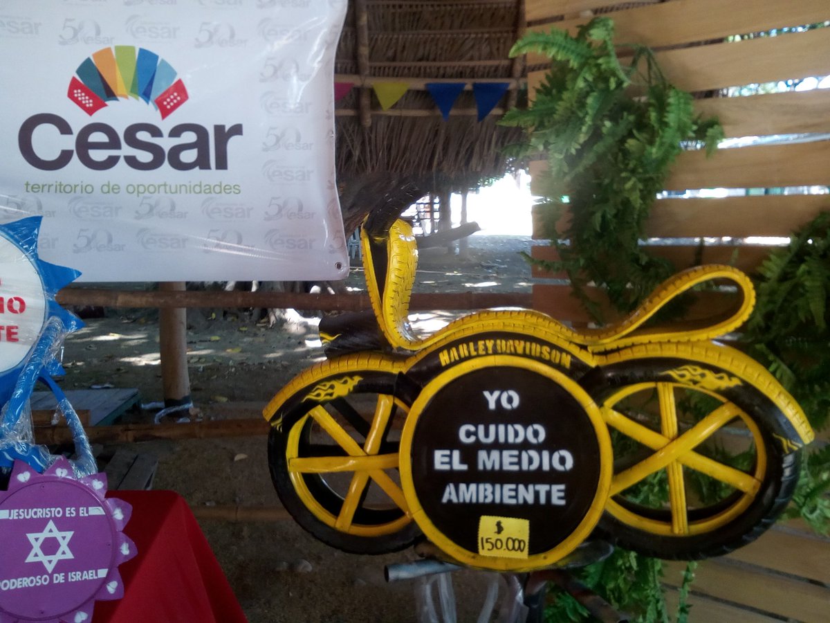 sanmichelle26's tweet photo. Ven a @ExpoCesar2017 en #Valledupar #artesania #sostenibilidad #reciclaje #sostenible #ViveExpoCesar #SeguroTeVaAEncantar #Colombia https://t.co/8YHhcQjZw0