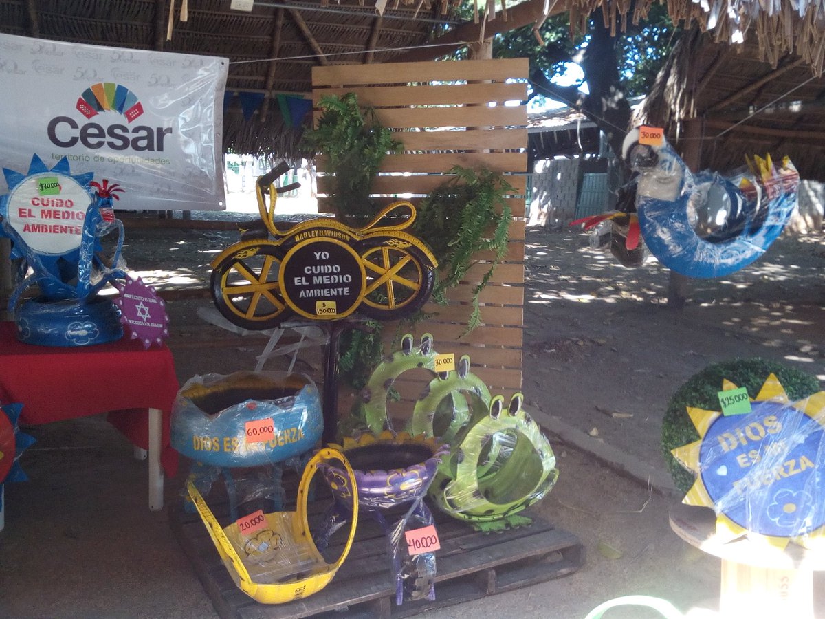 sanmichelle26's tweet photo. Ven a @ExpoCesar2017 en #Valledupar #artesania #sostenibilidad #reciclaje #sostenible #ViveExpoCesar #SeguroTeVaAEncantar #Colombia https://t.co/8YHhcQjZw0