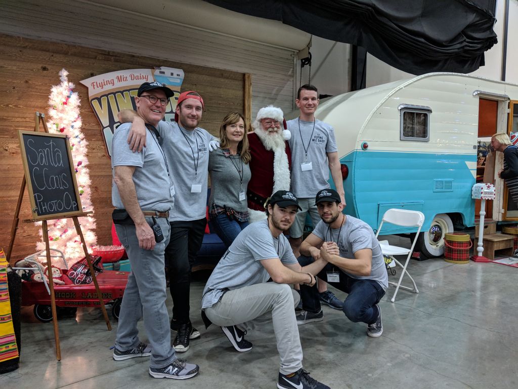 flyingmizdaisy's tweet photo. How good is our crew?! This is only a fraction of the amazing staff that support us each event.

Late nights, early mornings, load-ins, load-outs, lifting 100 pound cabinets, driving shuttles, all with smiles on their faces.

Thanks so much boys and girls! You're the best! https://t.co/hrLCwW3eyA