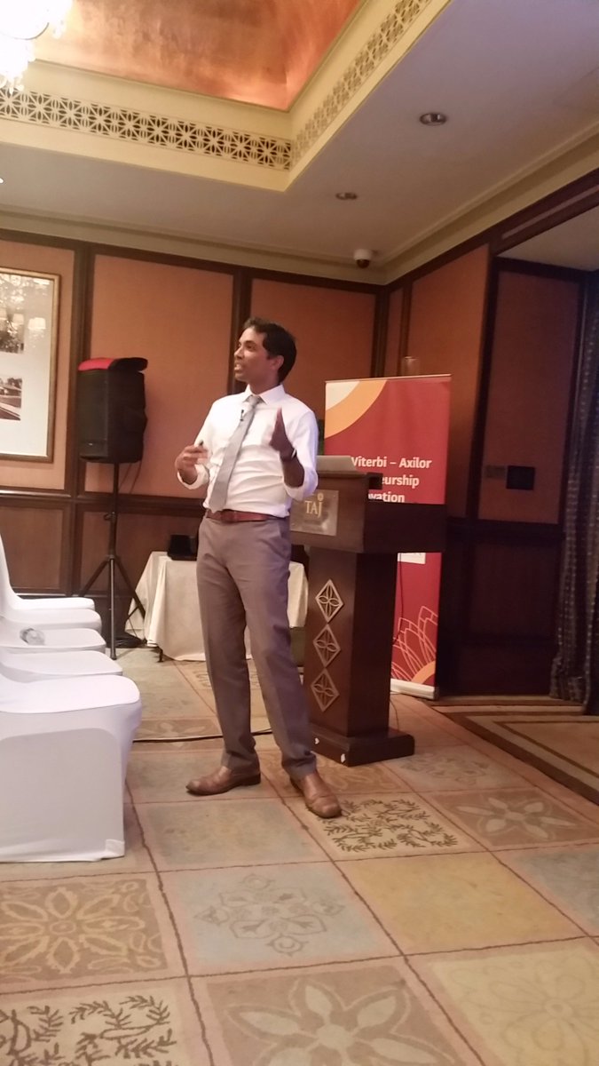 SudhaKumar14's tweet image. Excellent talk by Dr.Krishna Nayak of#USCViterbi on commercialization in the MRI field at the #USCViterbi #Axilor  lecture series in Bangalore this evening