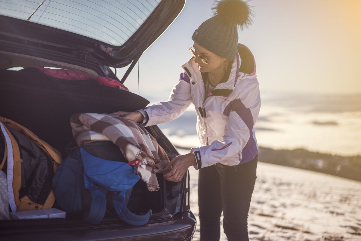 NebraskaInjury's tweet photo. Traveling for the #holidays? Spruce up your winter driving skills with these winter driving safety tips! https://t.co/480MnrzF4T https://t.co/AbVummCiEF