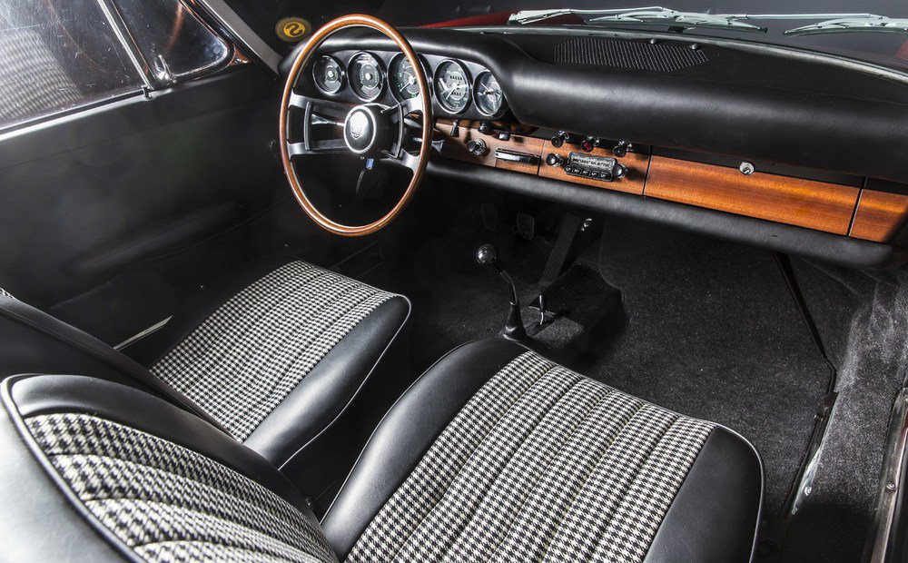 Ältester #Porsche 911 restauriert - #Porsche #Museum [GALERIE] - bit.ly/2kwNIPT - #911Carrera #ClassicCars #Oldtimer #Porsche911 #Porsche911Carrera