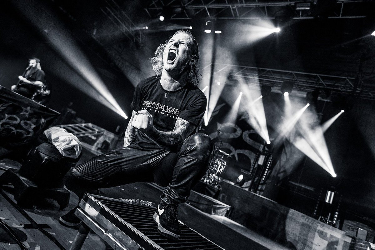 What an amazing final show of our European tour! Thank you Milan! Europe, we'll see you next year! #StoneSour #Hydrograd