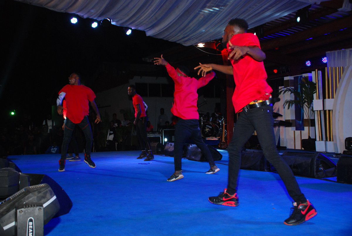 _charlesosazuwa's tweet photo. dance moves for the king at #NWTK2
#delta #dance #worship #praise #praiseandworship #dancemoms #praiseworld #krakstv #play #dancers #praisers #praisebreaks #praisegod #dancefloor #edo #edostate #experience #thehub #dancemusic #praisechain #dancemoms1 https://t.co/gnP5AUuYAz