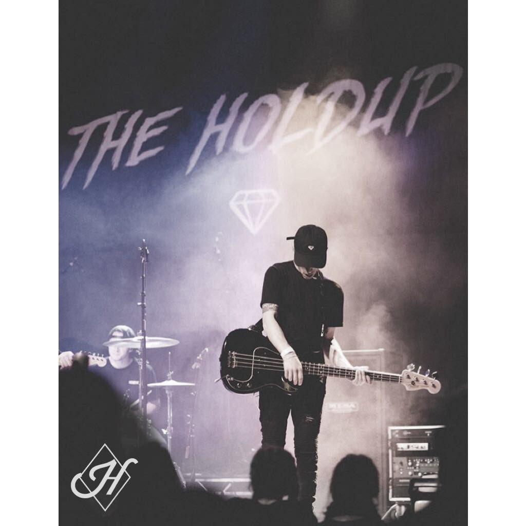 Huligan_wear's tweet photo. Artist of the week : @justinboodissy  🤘🔥 check out @theholdupmusic @BetaState https://t.co/NN7VhJHXaT
