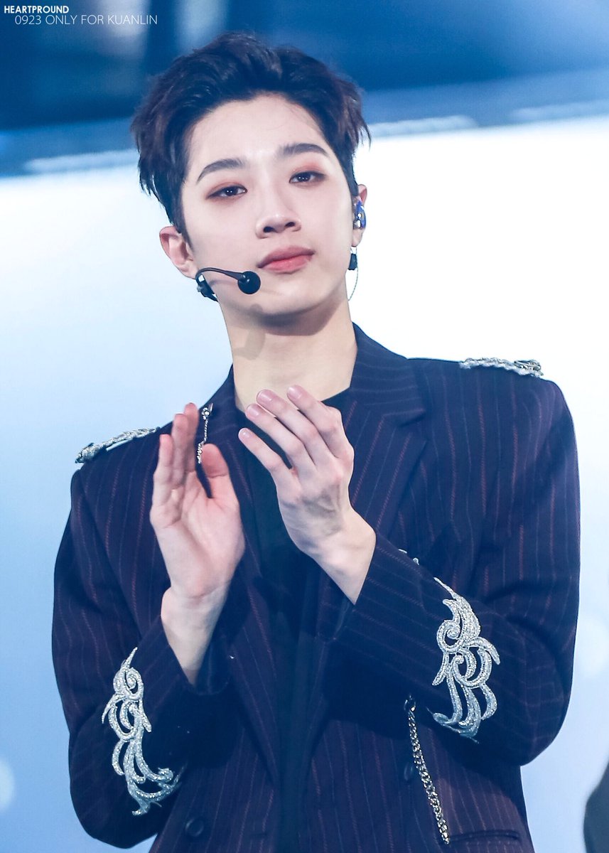 HeartPround0923's tweet photo. 171215 
My Star.♡
#워너원 #라이관린 https://t.co/T3bhxmU30G