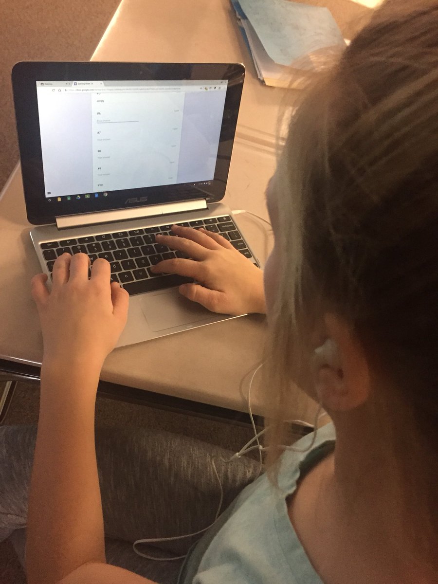 KGainerteacher's tweet photo. Thank you @msowen5th & @lessonsinrm9 for showing me how to do spelling tests online! My life has been changed forever! #boldschool #edchat #cdsdchat #googleforms #learnered #blendedlearning https://t.co/r93VvO068Z