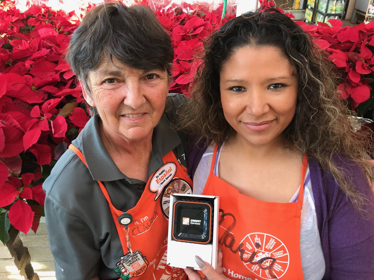 Mp960G's tweet photo. Congrats to Claudia getting 5 credits today, We are awarding her with a bluetooth  speakerRuskMitch ConstantinoJoey https://t.co/mmtsUrTZ5i