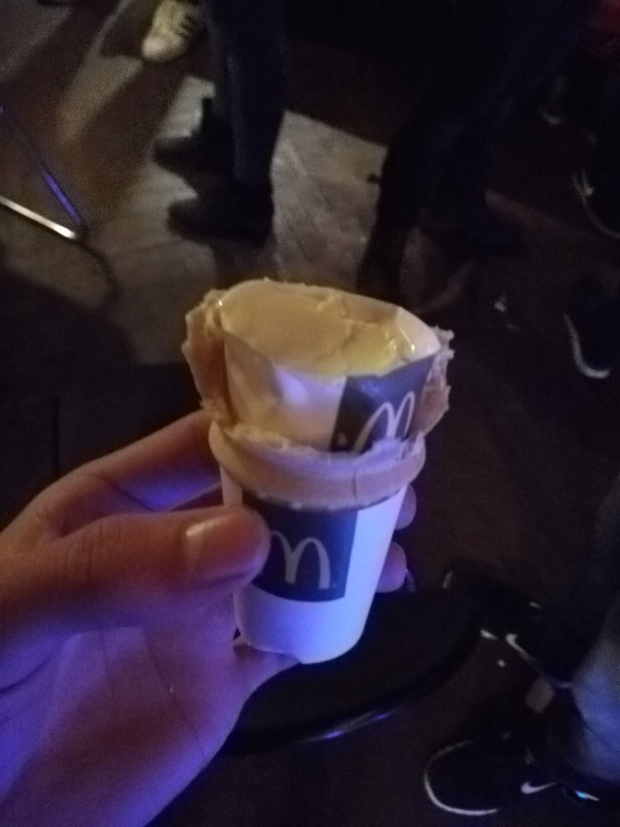 Jetzt schnell und unkompliziert vollzeit, teilzeit oder geringfügig bewerben! Mcdonalds Eis - Max Pa Twitter Seit Wann Verpackt Man Das Eis In Der Waffel Nochmal Mit Papier Ihr Retardeten Idioten Mcdonalds