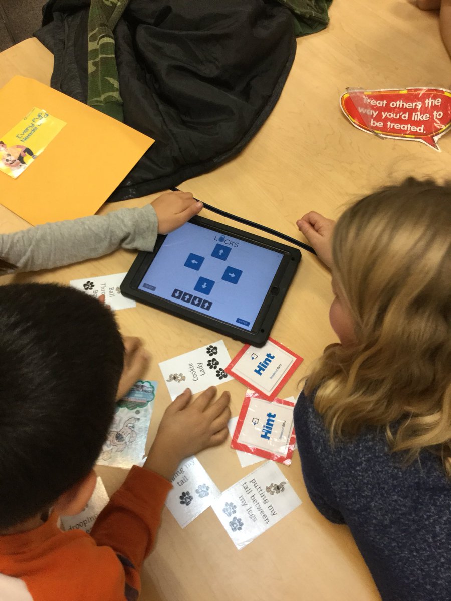 InnovatewithMsG's tweet image. Took @breakoutEDU to @GoogleForEdu! Digital Breakout using data validation. Ss in @MrsTalleyA4 &amp;amp; @carole_brasher  worked so hard on #GRA17 book #WildRobot! #GuadROARS #usdlearns #nomorestucklocks