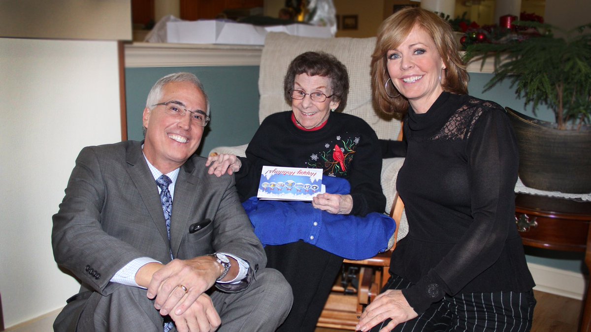 WPXI's tweet image. Cue the "awes" 🤗  ... David Johnson (@DavidWPXI) and Peggy Finnegan (@PeggyatWPXI) did a great job spreading joy today at their annual trip to The Little Sisters of The Poor. #PresentsForPatients 💝  More heartwarming photos: on.wpxi.com/2yG8EJc