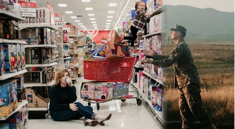 emilynashmn's tweet photo. Hey @TheEllenShow - you’ve got to see the amazing #Christmascard my friend @_andreasmith_ came up with! It’s going viral BUT isn’t viral until YOU see it. 🖤 #bigEllenfan https://t.co/30uHxSigwa https://t.co/bcWQcVXlR2