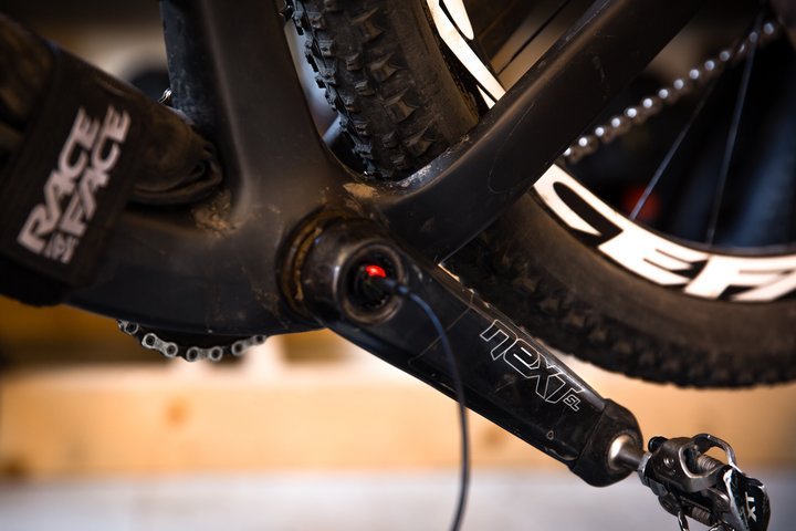 Race Face Cinch Power Meter now shipping – and sending on mountain bikes everywhere bikerumor.com/2017/12/15/rac…