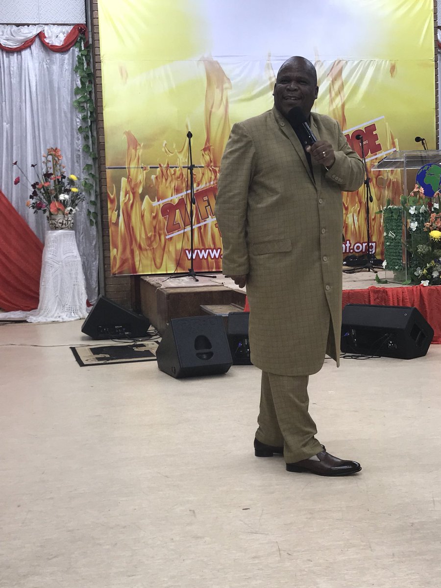Holylifeint's tweet photo. #21FireConference #RevAMophethe #Thepowerandhisglory Hebrews 1:3. Every time you see the Glory then know that there is the power of God within the Glory. The power is only visible when it works. https://t.co/jMnA92JErm