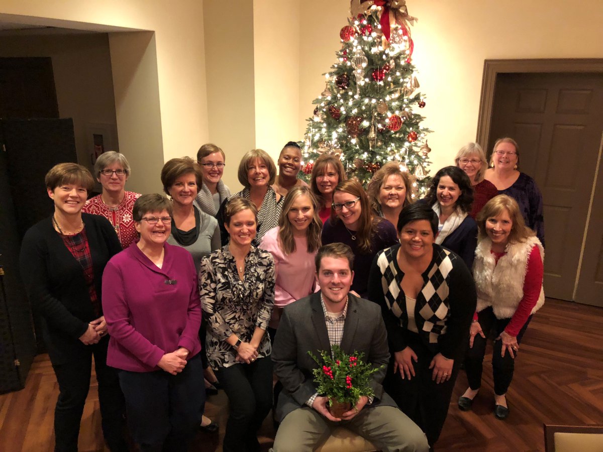 VG_Insurance's tweet photo. #HappyHolidays from the Van Gundy Insurance Agency Family! https://t.co/at46khVHtp