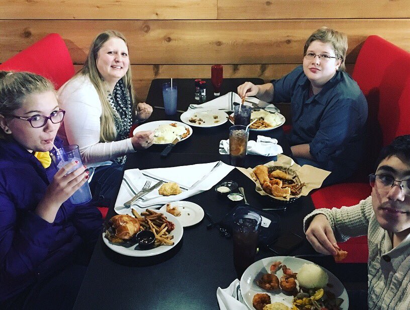 FLHSTX's tweet photo. Cafe 77 was delicious for lunch today! Merry Christmas!                  #flhstx #cafe77 https://t.co/SLbTQPBZOv