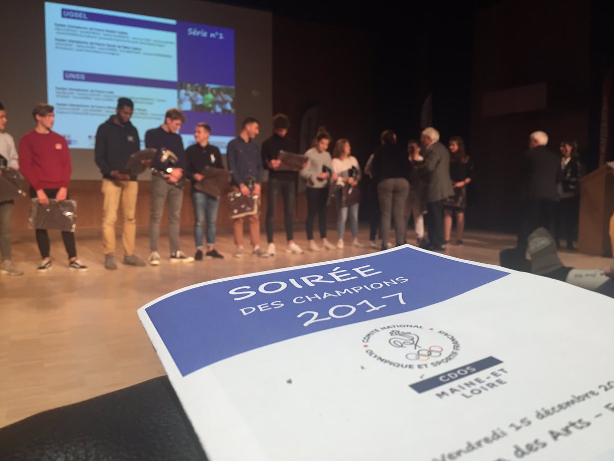 unss49's tweet photo. BRAVO à nos Sportifs #SportScolaire 🇫🇷
Soirée des Champion(ne)s #Sport49 #CDOS49 #TeamUnss #UNSS49 https://t.co/3aiCgdBBBa