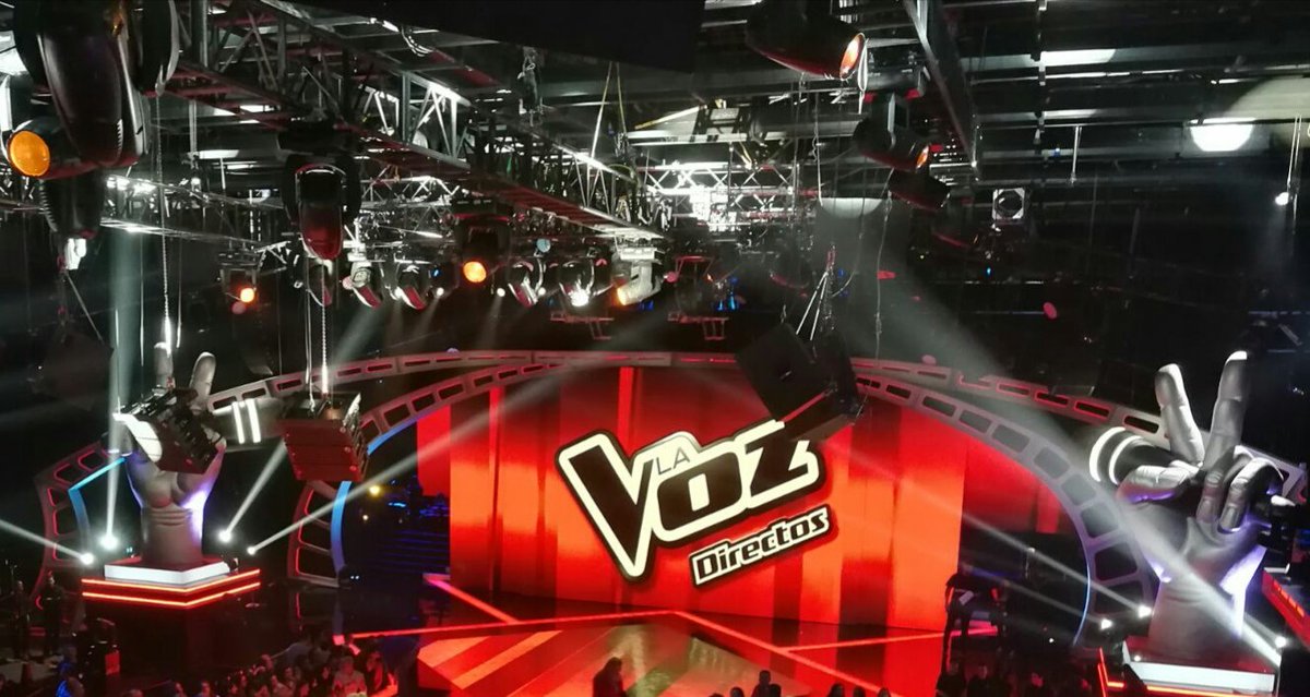 ¡Cuenta atrás! Esta noche a las 22:00h arranca #LaVozSemifinal con <a href="/juanes/">JUANES</a>, <a href="/manuelcarrasco_/">Manuel Carrasco</a>, <a href="/_MaluOficial_/">Malú</a>, <a href="/PabloLopezMusic/">Pablo López</a>, <a href="/_JesusVazquez_/">Jesús Vázquez</a> y <a href="/taniallasera/">⚡️Tania Llasera⚡️</a> 😍