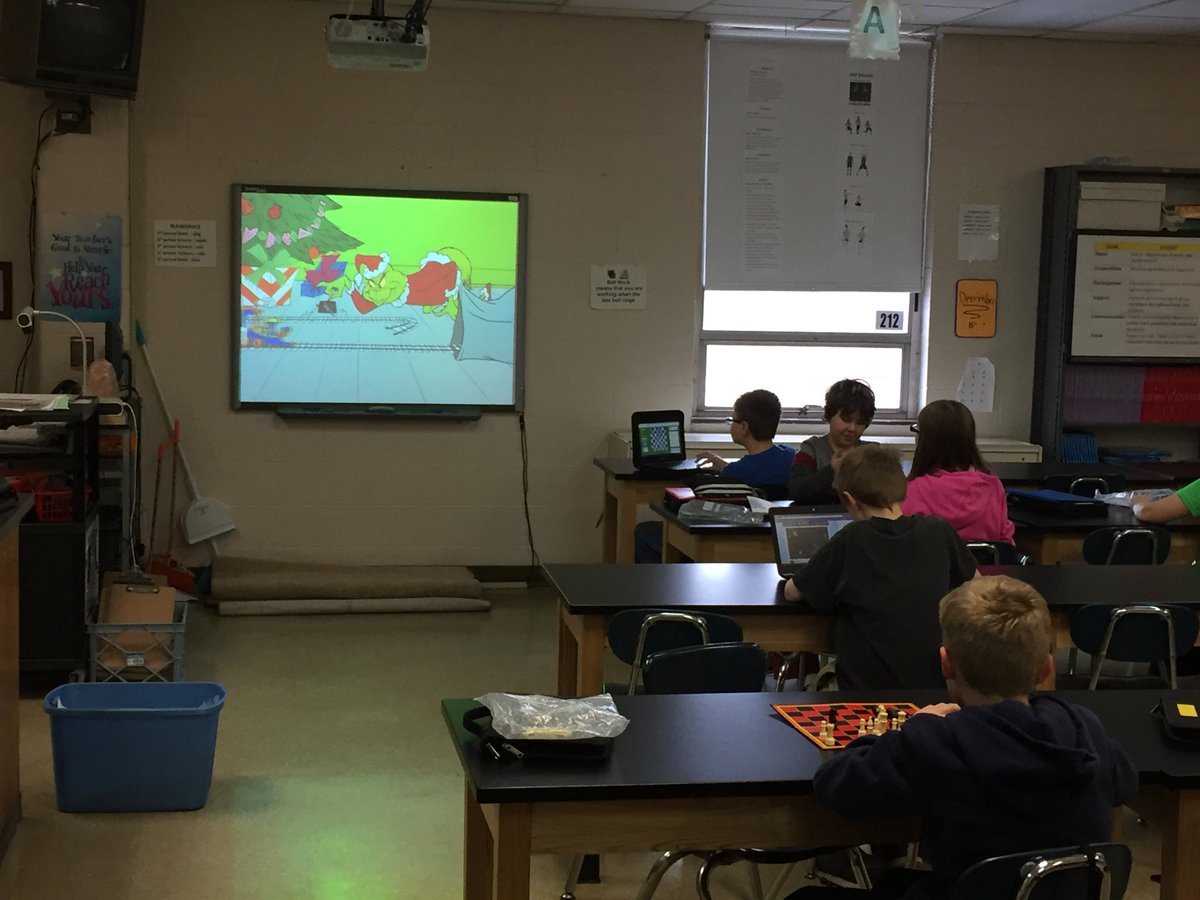 Mrs_DAmore's tweet photo. Chess and The Grinch in Exploratory Advisory today! https://t.co/9FWNcJf5sj