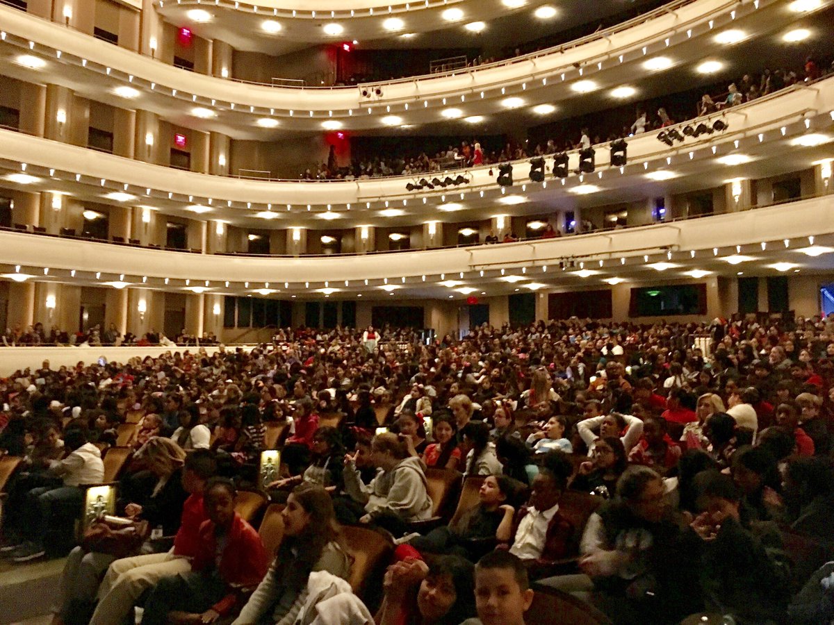 NVBallet's tweet photo. One of our favorite parts of The Nutcracker is hosting a special matinee performance for the students of our GO MOVE DANCE program. Today, over 1,000 students had a great time watching Act One of The Nutcracker at @SmithCenterLV! #NVBallet #NBTNutcracker #GOMOVEDANCE https://t.co/sGYb5Z2APa