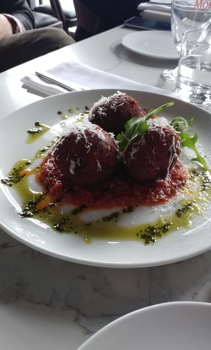 Julia Freeman tweet media