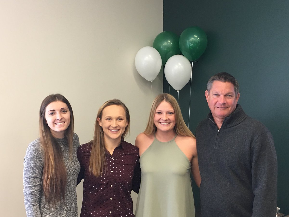 Congrats to our Spartan Grads <a href="/JessicaKayJay/">Jessica Kjellstrom</a> @marisaoleksiak &amp; <a href="/savannawojo/">Savanna</a> - the future is bright...bright Green! #SpartanFam