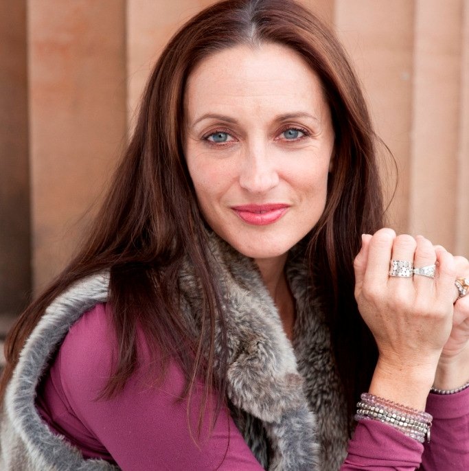 Happy Birthday 
53 Georgie Parker 
50 Miranda Otto 
49 Wendy Doolan 
45 Paul Leyden 